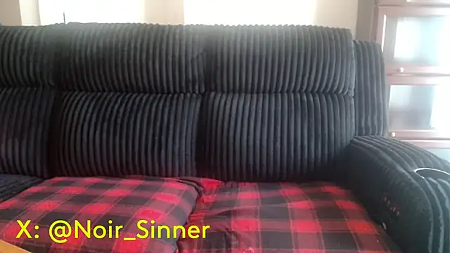 sinnernoir online show from July 3, 2026, 5:41 pm