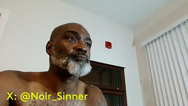 sinnernoir online show from July 14, 2026, 2:05 am