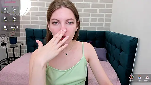 Snapshot of marie_reyes_ chatting on September 10, 2025, 1:27 am marie reyes  online show from September 10, 2025, 1:27 am