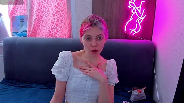 marie reyes  online show from March 30, 2026, 8:04 am