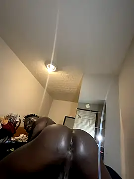 Snapshot of Shawtyblaque21 chatting on October 5, 2025, 6:34 am Shawtyblaque21 online show from October 5, 2025, 6:34 am