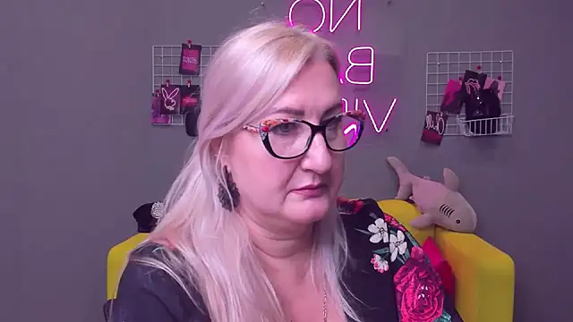 ChristyBrooks online show from December 24, 2024, 4:30 pm