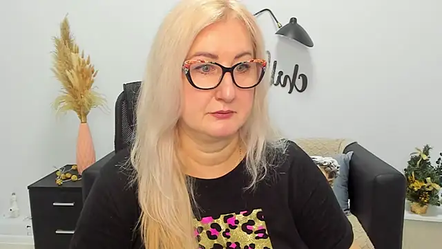 ChristyBrooks online show from January 2, 2025, 4:02 pm