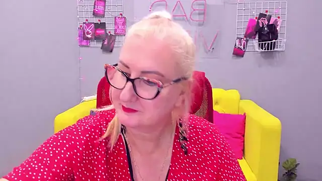ChristyBrooks online show from January 11, 2025, 10:19 am