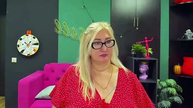 ChristyBrooks online show from February 12, 2025, 7:13 pm