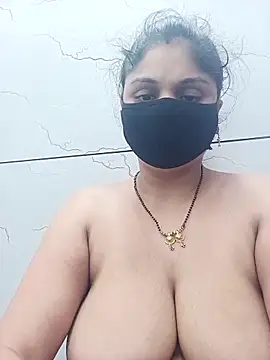 Cute-Aadhvita online show from May 3, 2026, 6:52 am