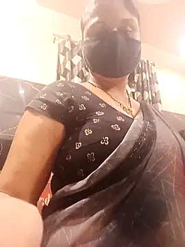 Cute-Aadhvita online show from May 4, 2026, 1:40 pm