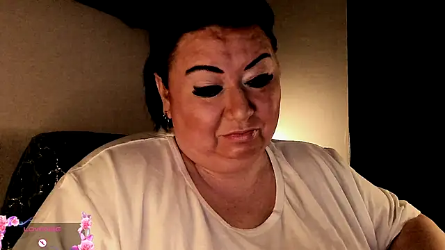 SexxyDreams1 online show from September 24, 2025, 6:06 am