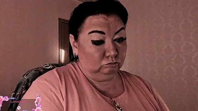 SexxyDreams1 online show from December 16, 2025, 6:29 am