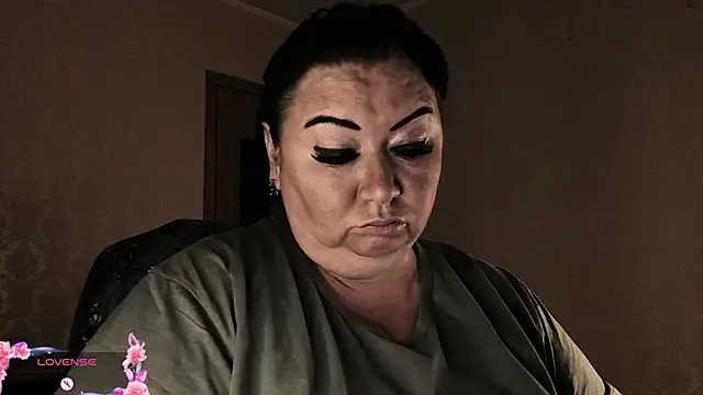 SexxyDreams1 online show from December 20, 2025, 7:10 pm