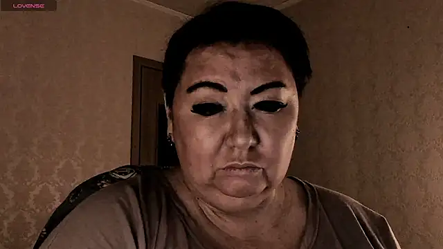 SexxyDreams1 online show from January 18, 2026, 8:45 pm