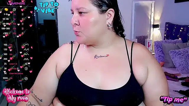 Snapshot of julieta_733 chatting on December 21, 2024, 2:30 am julieta 733 online show from December 21, 2024, 2:30 am