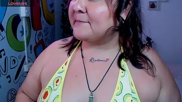Snapshot of julieta_733 chatting on January 19, 2025, 4:33 am julieta 733 online show from January 19, 2025, 4:33 am