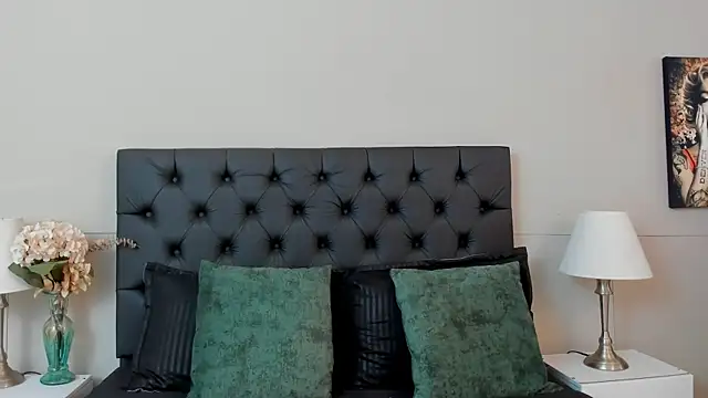 Snapshot of Robin_Rief chatting on September 27, 2025, 3:44 am Robin Rief online show from September 27, 2025, 3:44 am