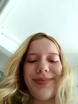 NicoleCut online show from January 14, 2025, 11:20 am