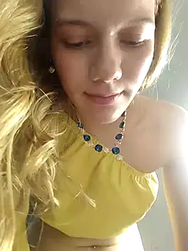NicoleCut online show from January 17, 2025, 2:50 pm