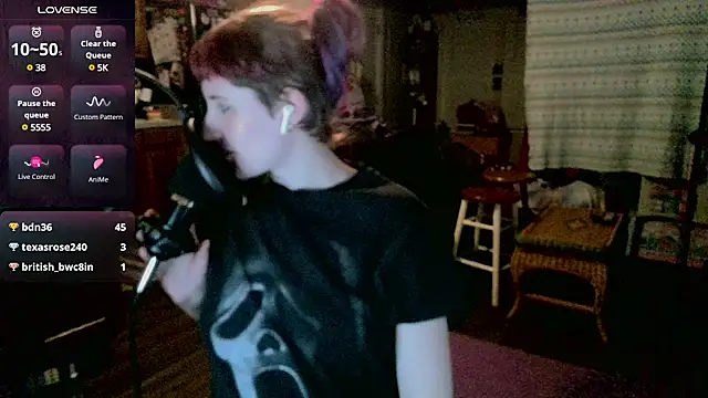Snapshot of _hellostormy_ chatting on March 3, 2025, 10:17 am  hellostormy  online show from March 3, 2025, 10:17 am