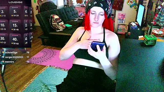 Snapshot of _hellostormy_ chatting on March 15, 2025, 11:39 pm  hellostormy  online show from March 15, 2025, 11:39 pm
