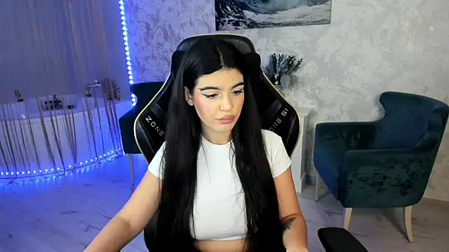 Snapshot of AlluringAriel chatting on September 25, 2025, 2:10 pm AlluringAriel online show from September 25, 2025, 2:10 pm