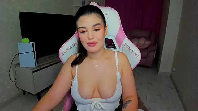 AlluringAriel online show from June 12, 2026, 11:09 am