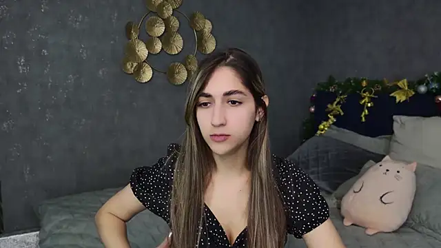 Teresa Stane online show from December 30, 2024, 5:37 am