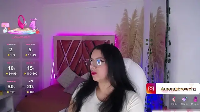 Aurora Brownn online show from October 15, 2025, 4:34 am