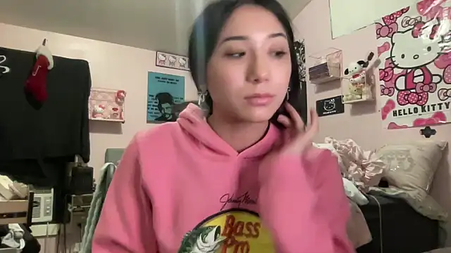 Snapshot of tokyobaby chatting on January 2, 2025, 1:06 am tokyobaby online show from January 2, 2025, 1:06 am