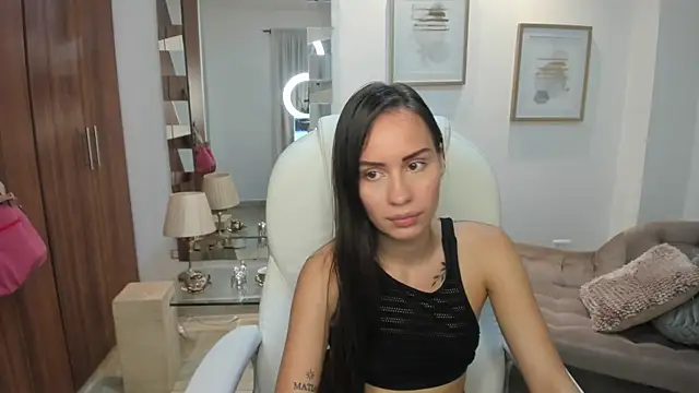 Snapshot of kiim_sweett chatting on January 5, 2025, 11:48 am kiim sweett online show from January 5, 2025, 11:48 am