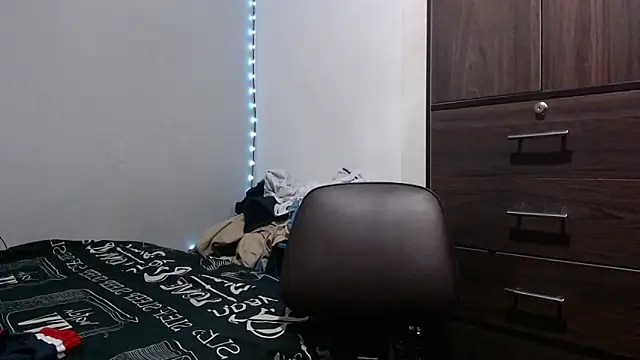 pervertsteens3 online show from September 15, 2025, 4:01 am