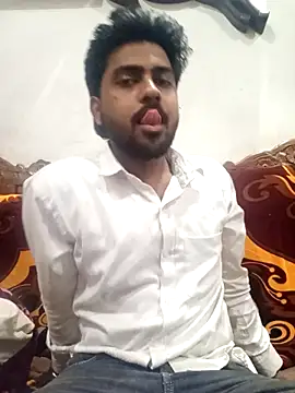 Snapshot of SmashingMuthMaar chatting on February 5, 2026, 4:55 pm SmashingMuthMaar online show from February 5, 2026, 4:55 pm