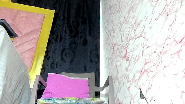 salomezanin online show from September 9, 2025, 4:45 am