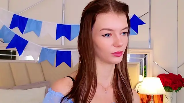 Snapshot of MeganMour chatting on October 4, 2025, 5:00 pm MeganMour online show from October 4, 2025, 5:00 pm