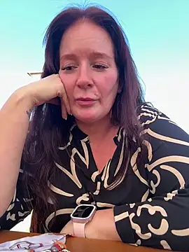 Engel mia online show from July 29, 2026, 12:47 pm
