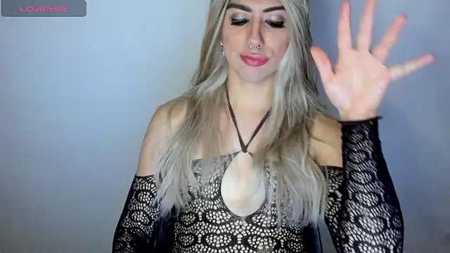 ashley sans2000 online show from February 4, 2026, 1:28 pm