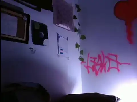 Snapshot of Melody200420 chatting on October 31, 2025, 4:57 am Melody200420 online show from October 31, 2025, 4:57 am