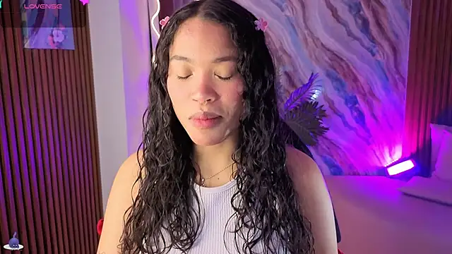 penelope tay1 online show from May 4, 2026, 3:24 am