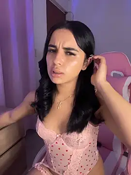 Emily-14 online show from February 18, 2026, 4:52 am