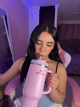 Emily-14 online show from April 30, 2026, 4:52 am