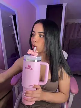 Emily-14 online show from May 13, 2026, 4:10 am