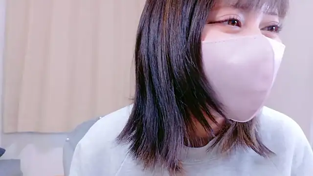 -anzu-o online show from September 17, 2025, 9:16 pm