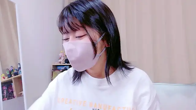 -anzu-o online show from October 9, 2025, 11:36 pm