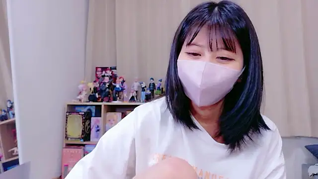 -anzu-o online show from October 12, 2025, 9:14 pm