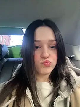 Snapshot of Mia_Mia_M chatting on April 8, 2026, 2:06 pm Mia Mia M online show from April 8, 2026, 2:06 pm
