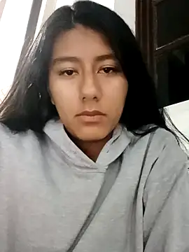 CarlaAlvez online show from October 2, 2025, 11:34 pm