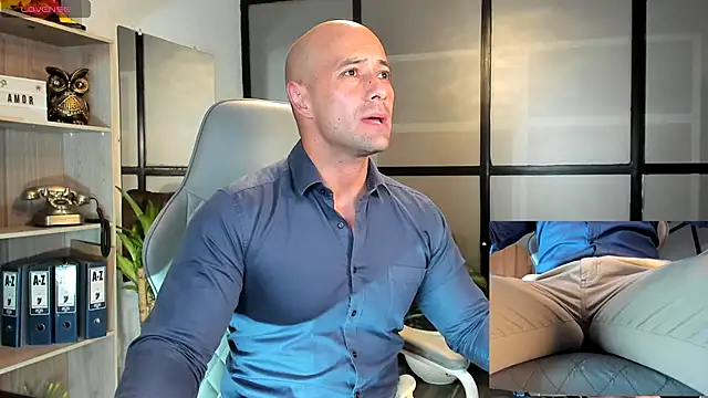 ryan master  online show from December 17, 2024, 7:59 pm