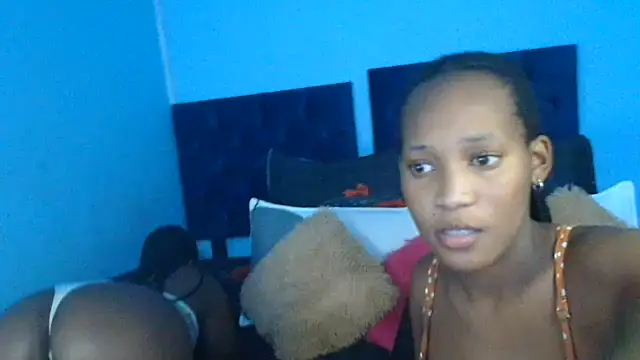 Conniesmall online show from February 1, 2025, 6:08 pm