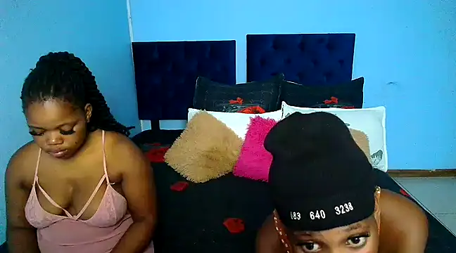 Conniesmall online show from March 13, 2025, 6:01 pm