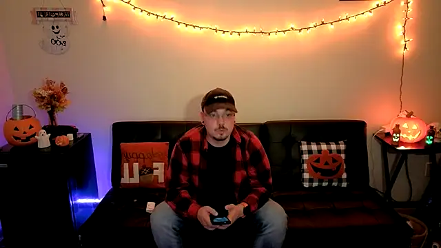 Snapshot of cmichaelxxx chatting on October 13, 2025, 10:54 pm cmichaelxxx online show from October 13, 2025, 10:54 pm