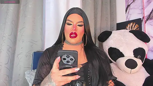 Missisabella  online show from June 14, 2026, 9:06 pm