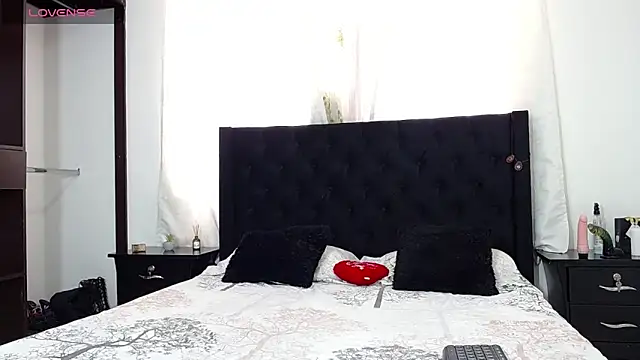 Snapshot of Beautifulkattia chatting on February 23, 2025, 8:11 pm Beautifulkattia online show from February 23, 2025, 8:11 pm